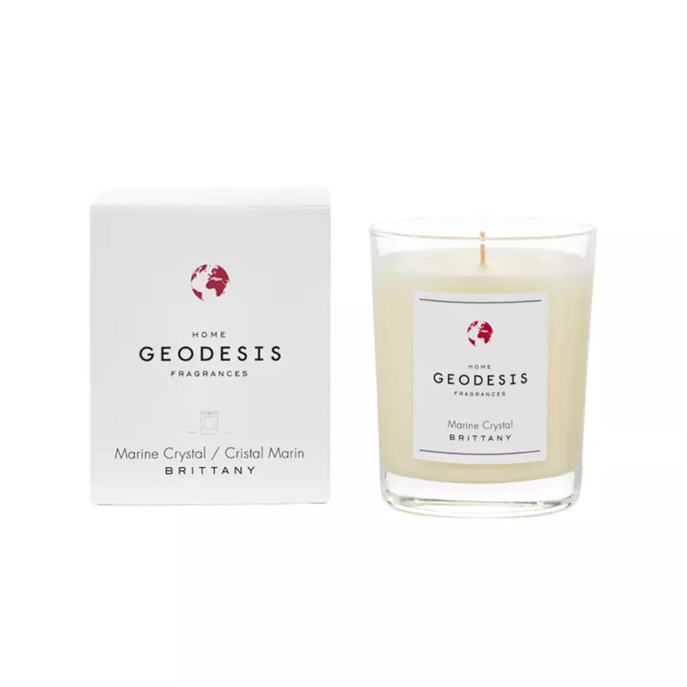 Luxury scented candle by Geodesis – elegant design and long burn time