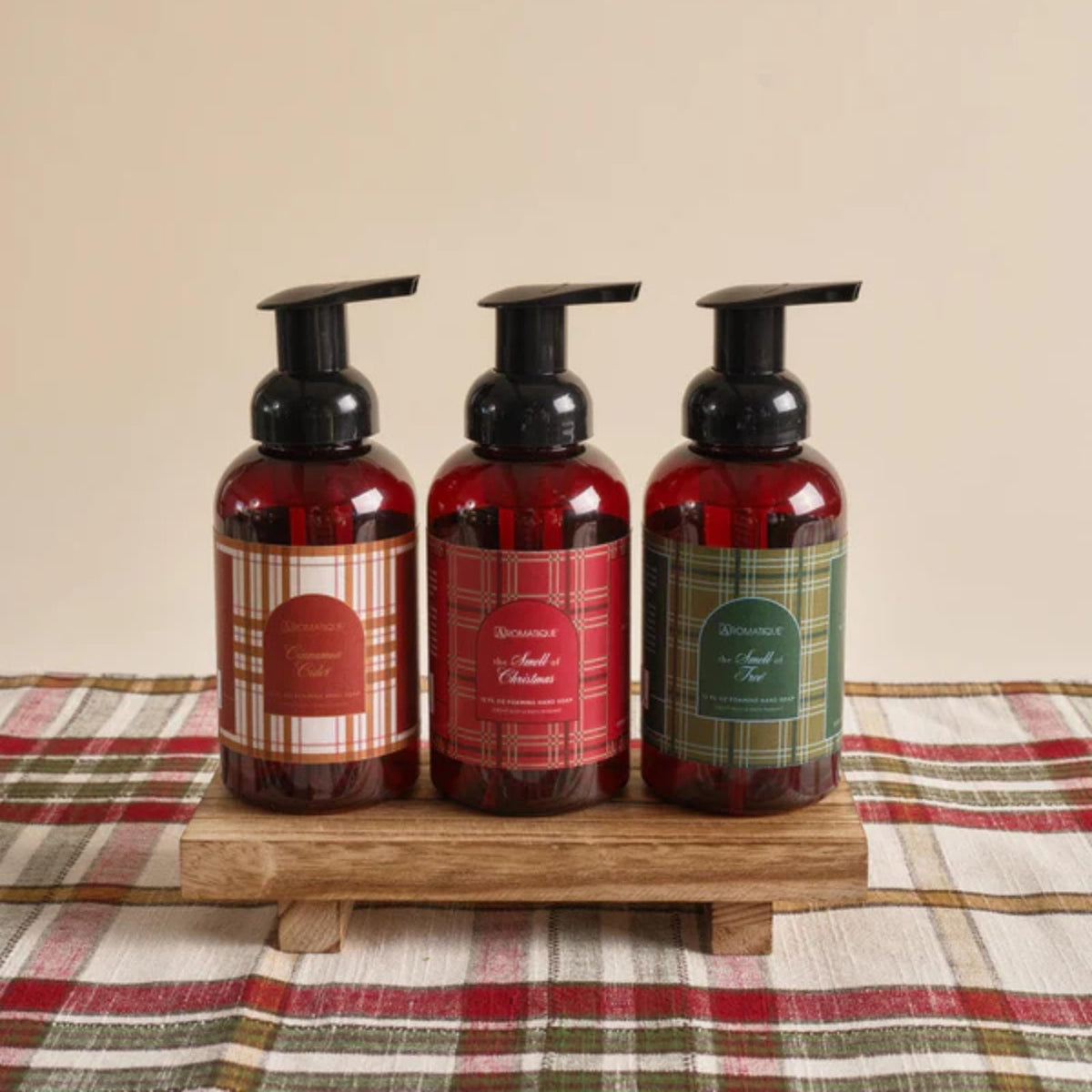 Aromatique The Smell of Christmas Foaming Hand Soap | Clove, Orange, Cinnamon, Spice, Wood Scent | Moisturizing Hand Wash Gentle Lather Christmas Bathroom & Kitchen Soap Festive Plaid Gift Bottle 12oz