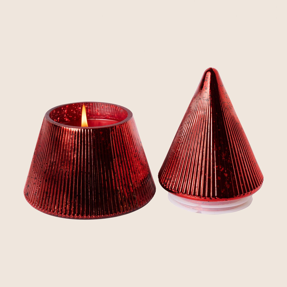 Smell of Christmas Aromatique Red Tree 8oz Scented Candle Home Decor