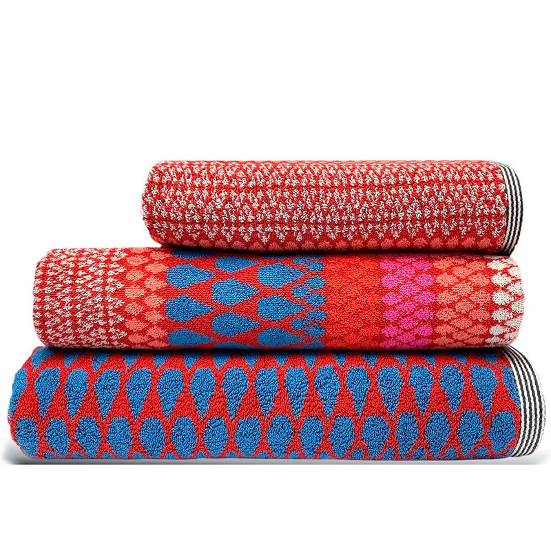Margo Selby Faversham Towels - Home Decors Gifts online | Fragrance, Drinkware, Kitchenware & more - Fina Tavola