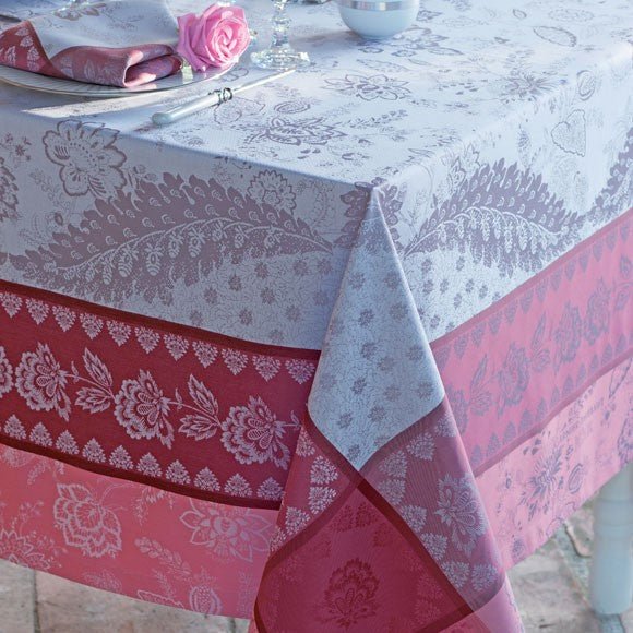 Garnier-Thiebaut Tablecloth Garance Cassis 69" Square - Home Decors Gifts online | Fragrance, Drinkware, Kitchenware & more - Fina Tavola