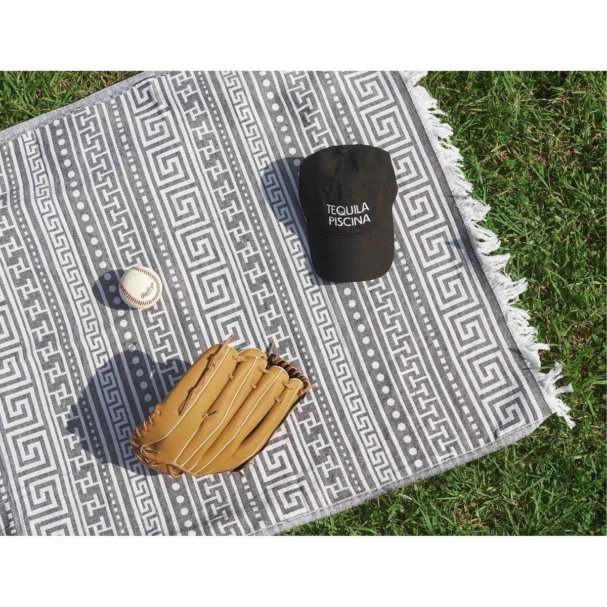 Black Aztec Turkish Towel - Home Decors Gifts online | Fragrance, Drinkware, Kitchenware & more - Fina Tavola