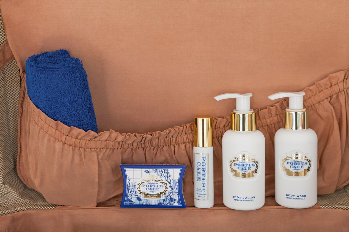 Portus Cale Gold & Blue Hand & Body Luxury Wash | Pink Pepper & Jasmine