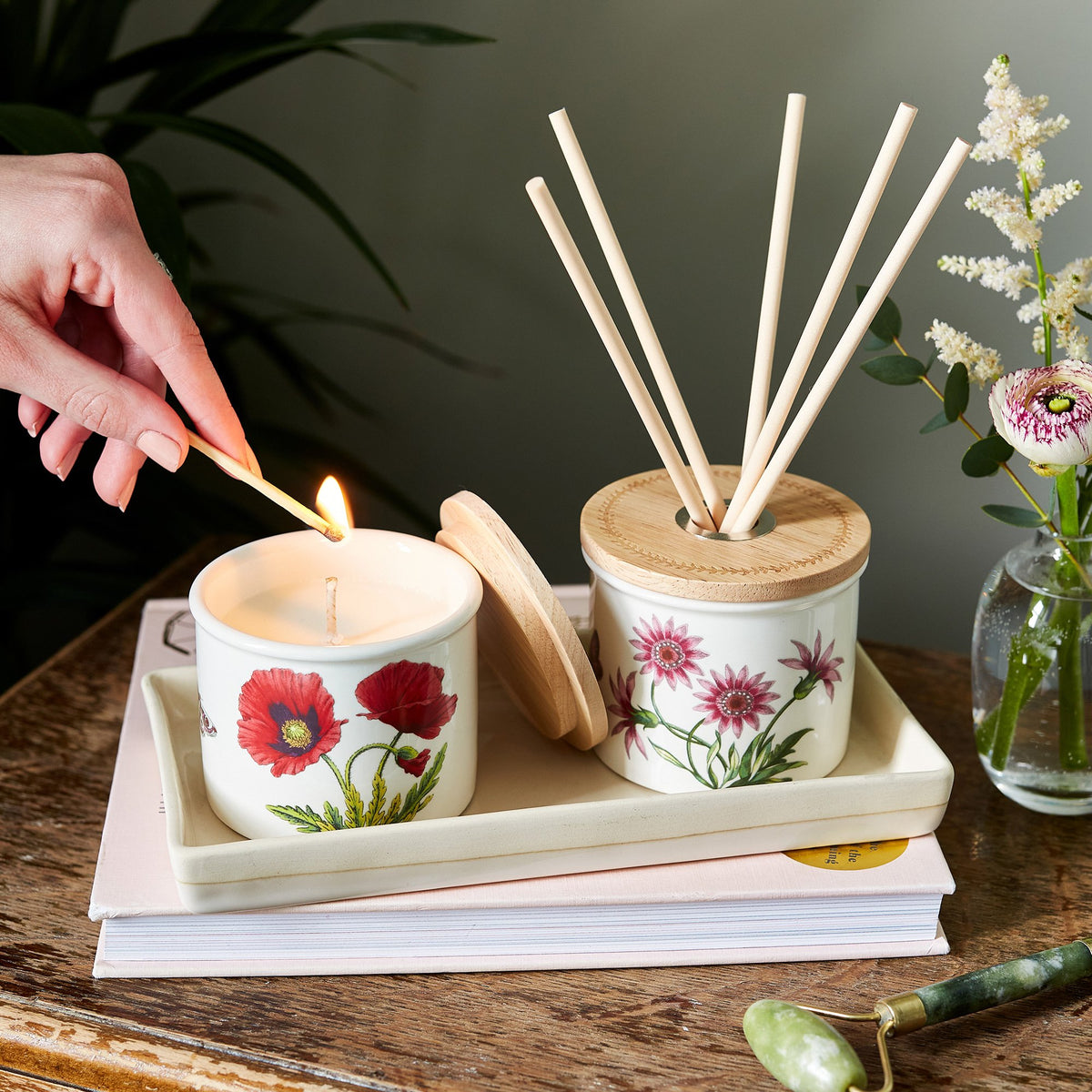 Botanic Scented Candle Ceramic Timeless Collection | Garden Poppy Flower