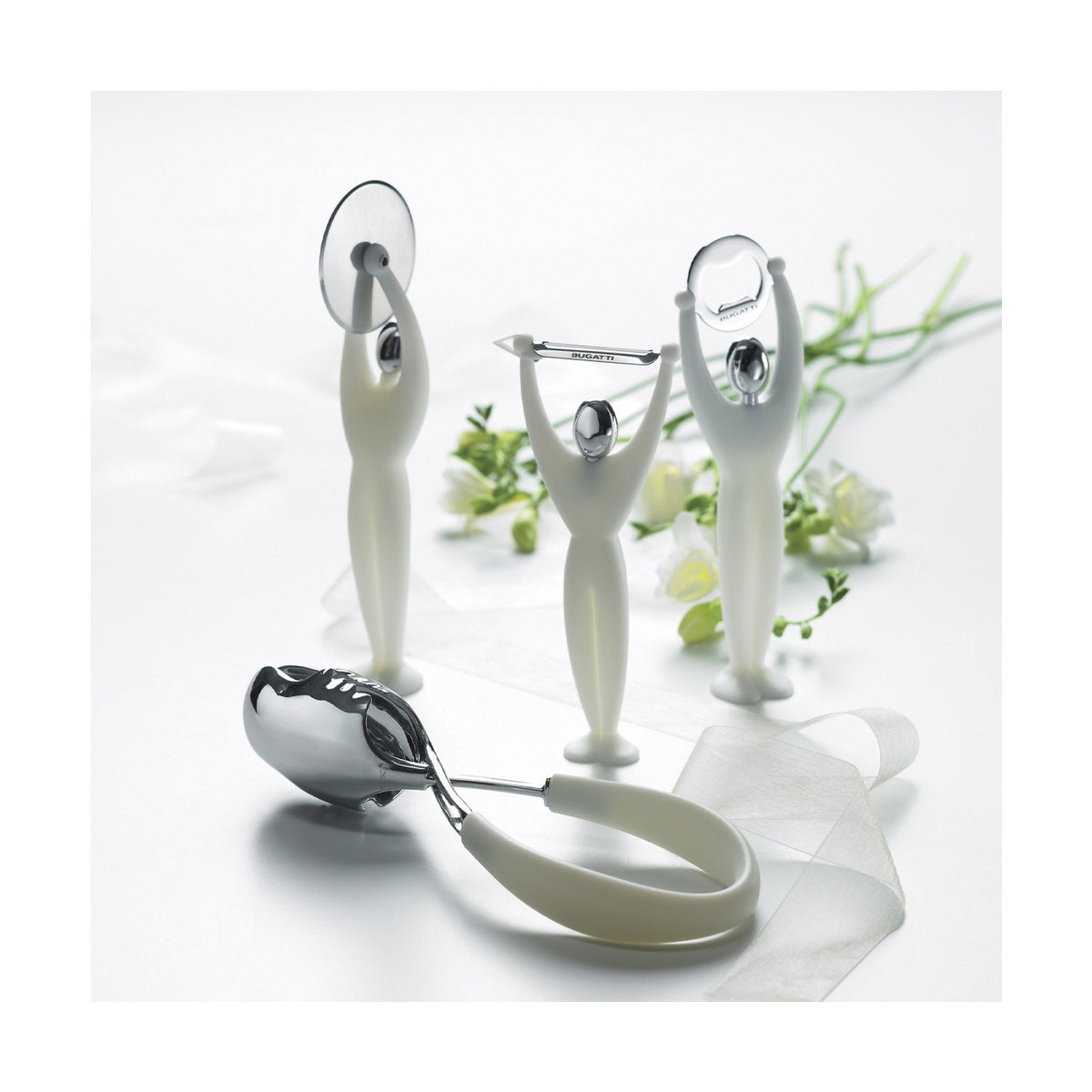 Kiss Salad Tongs | White