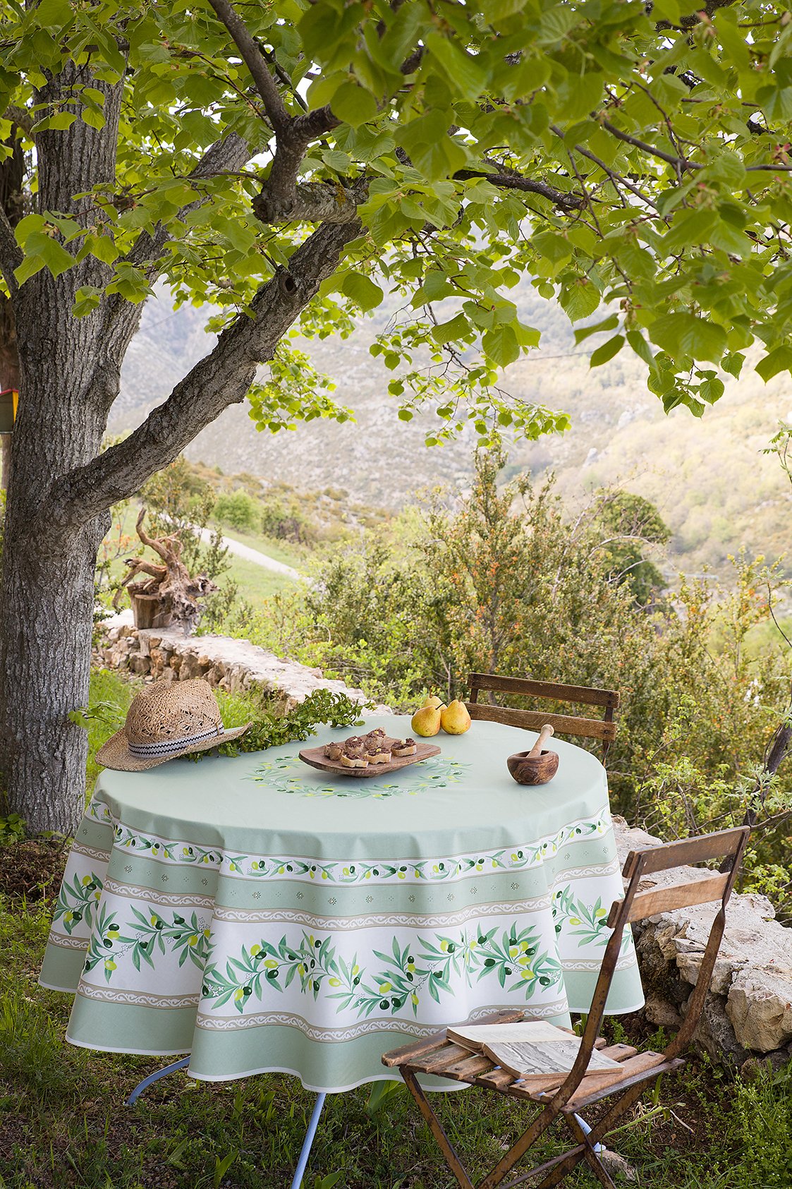 Ramatuelle Olives Green (Vert) Provencal Tablecloth - Thumbnail 2